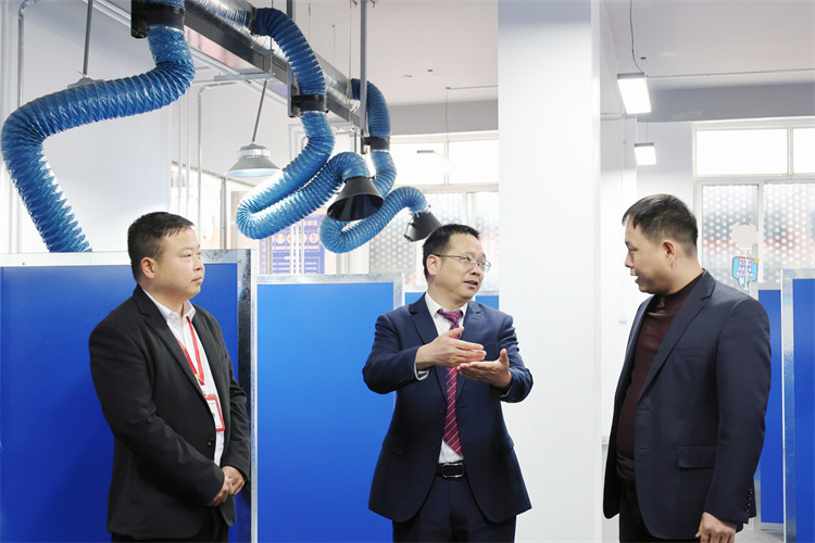 深化产教融合 赋能工匠培养 —西安万通焊接实训室揭牌仪式圆满举行，携手名企共筑技能人才高地